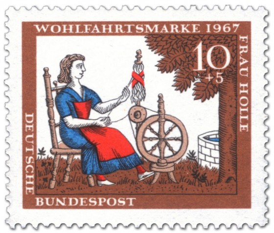 Stamp: Frau Holle: Tochter spinnt am Spinnrad
